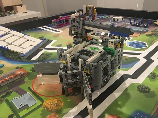 2019 city shaper robot.webp