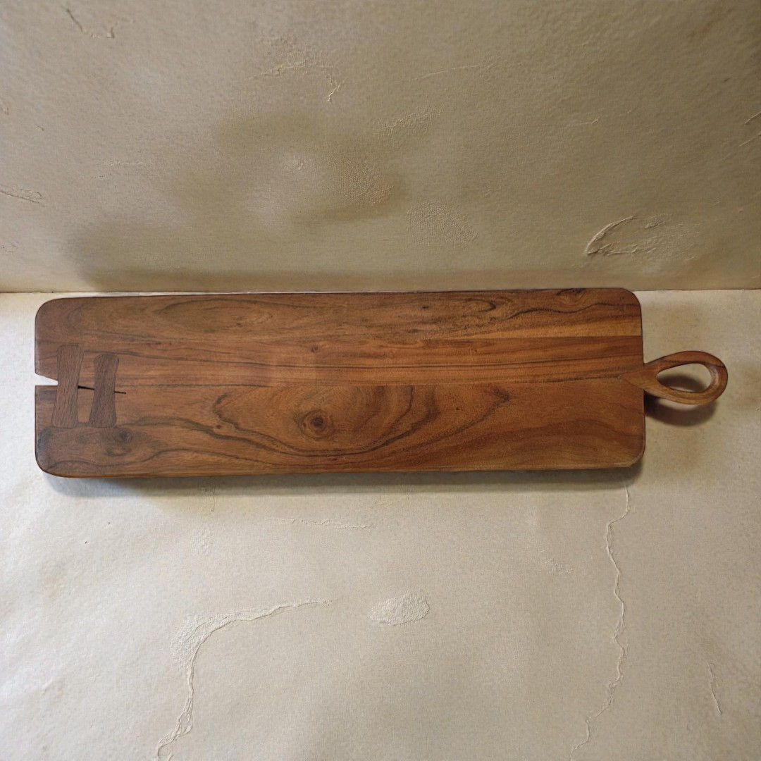 Long wooden cutting board with handle