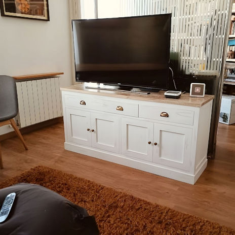 mueble tv colonial blanco