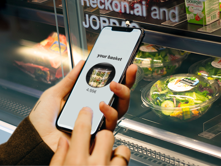 How Is AI Retail Innovation Changing Physical Stores? 