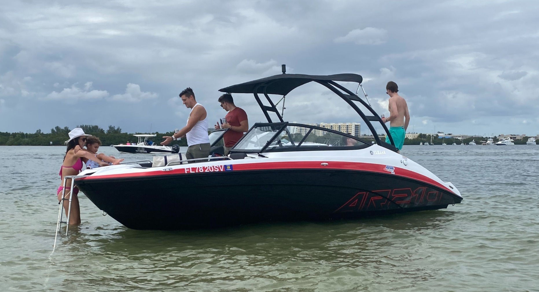 8 Hours New Jet Boat Charter Rental