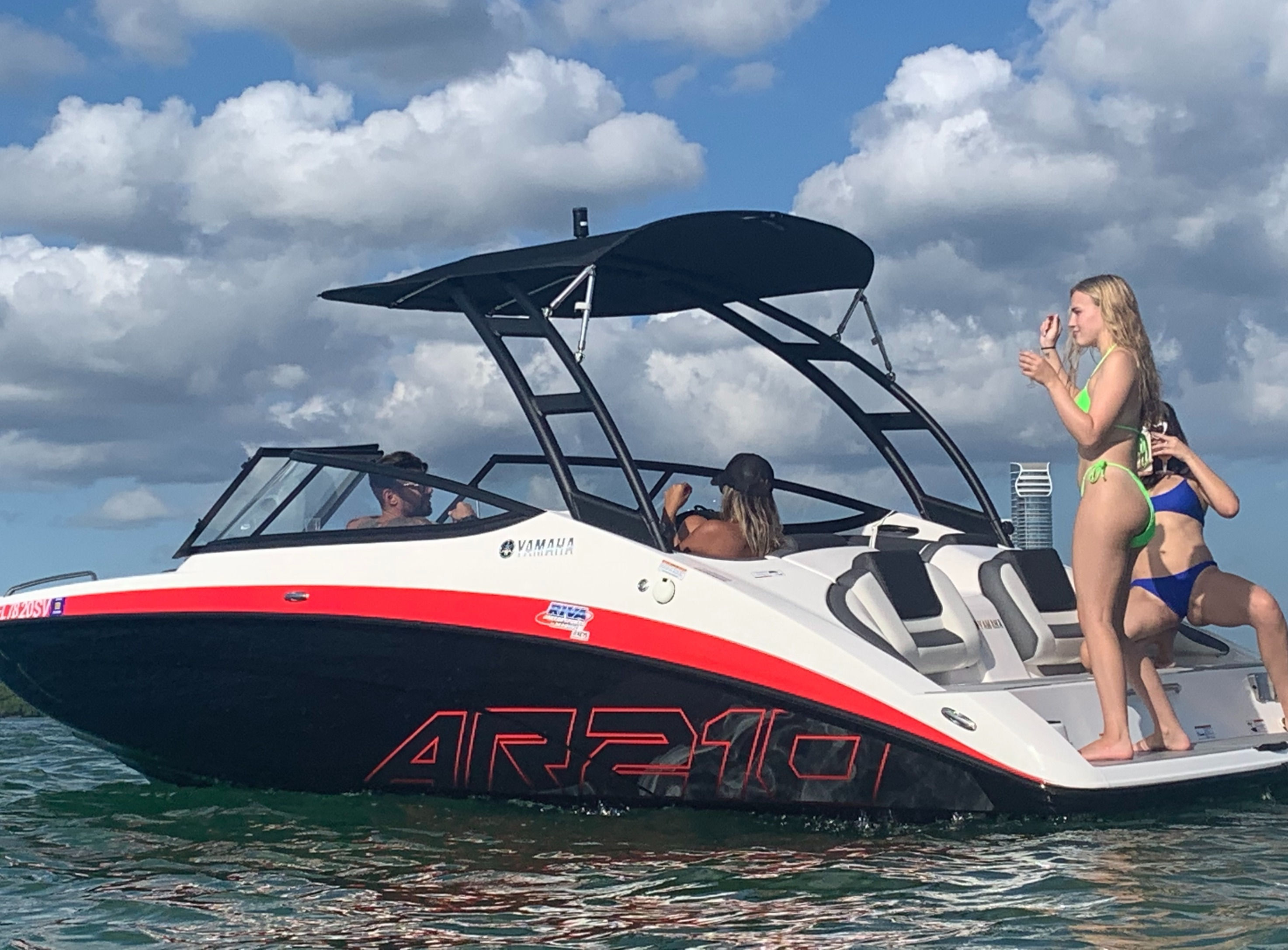 4 Hour Jet Boat Rental