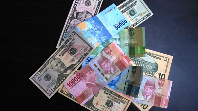 Solid Gold Berjangka | Rupiah Rabu Pagi Mendatar ke Rp15.080/USD