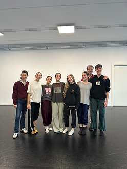 Profesora de danza Contemporánea - Nicole Perfigli.HEIC