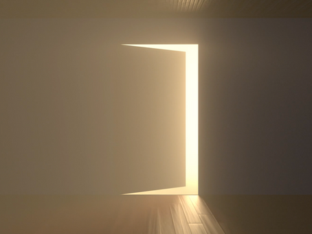 Ouvrez la porte à la Lumière