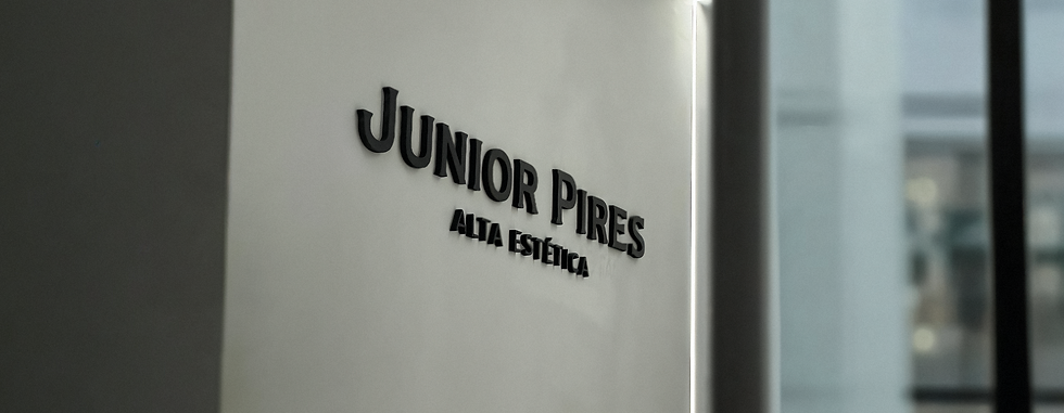 24Clinica_Junior_Pires_Alta_Estetica_Rio_de_Janeiro.png