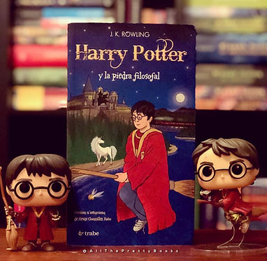 Asturian Harry Pottr translation of Philosophe's Stone