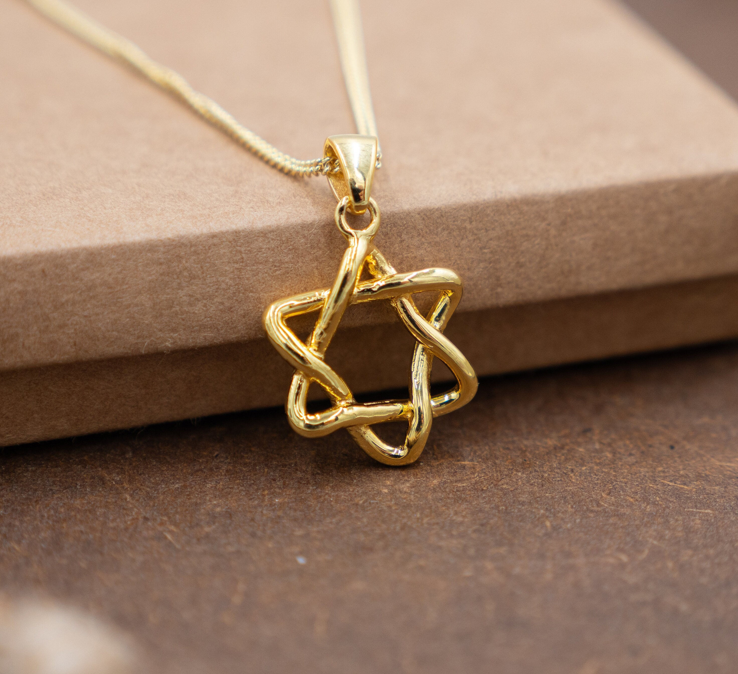 Gold Star of David Pendant, Magen David Unisex pendant, Judaica Jewelry Jewish