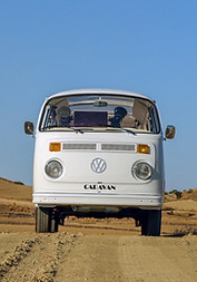 The Caravan Cy frontal view in the desert