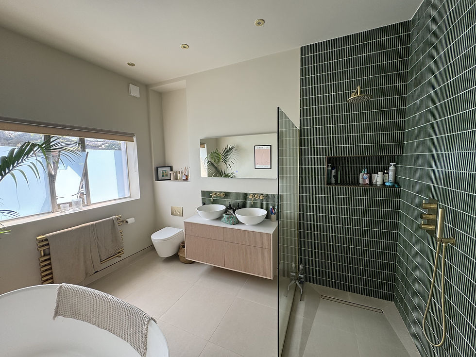 Elegant bathroom with modern vertical tiles – bespoke ensuite refurbishment