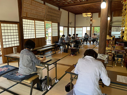 写経会の様子.jpeg