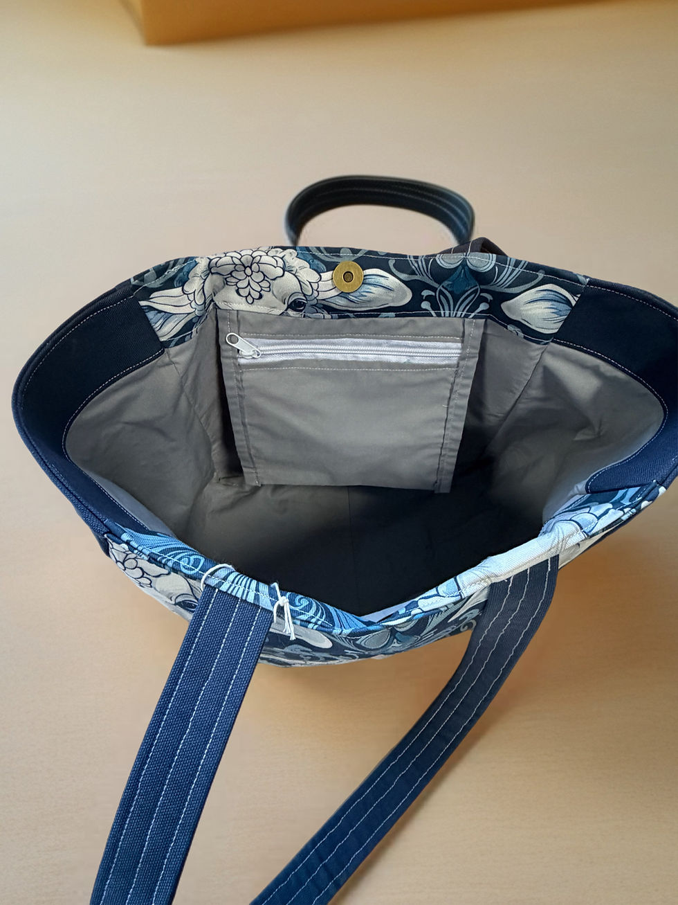 Thumbnail: Sheep Tote Medium