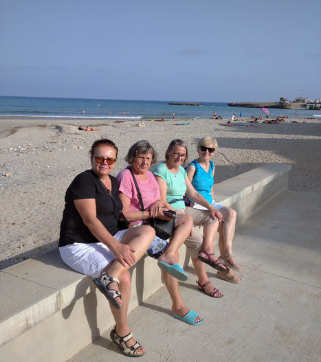 5. Nad brzegiem Morza Śródziemnego.jpg