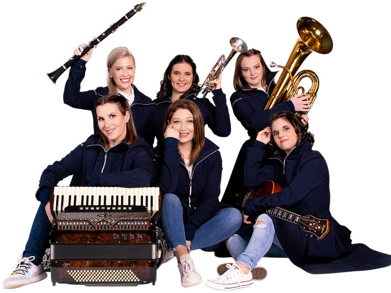 kvintet slovenskih deklet-7-Photoroom.png