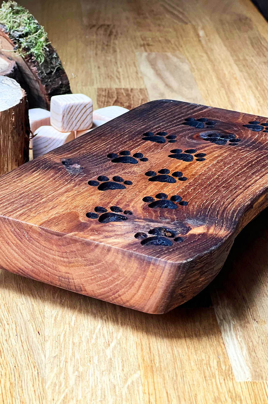 Miniature : Tablette support empreintes de pattes de chat en Chêne Massif centenaire