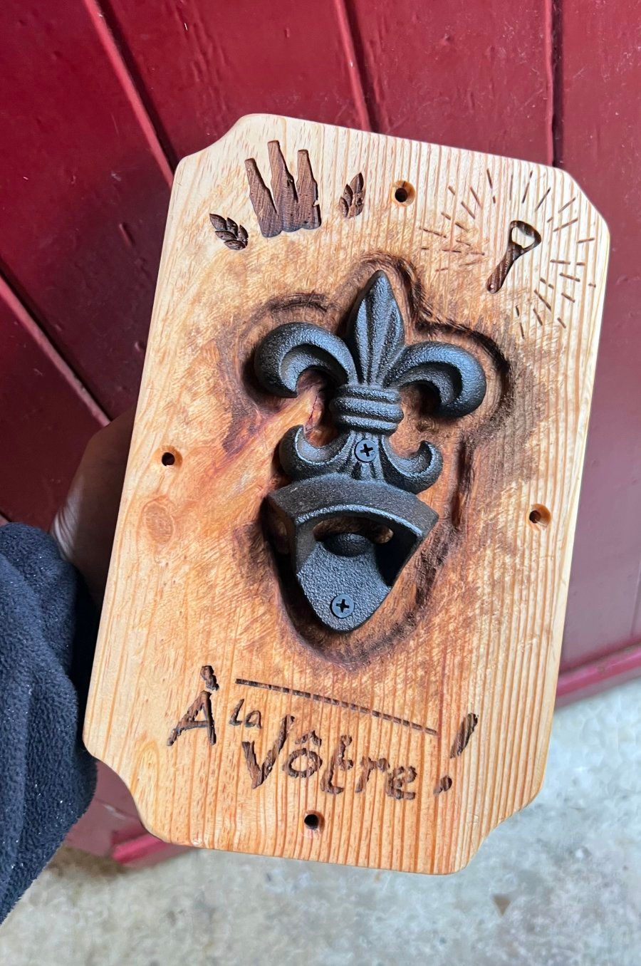 Miniature : Décapsuleur ouvre-bouteille mural artisanal en bois massif et fonte