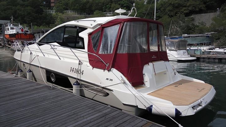 縮圖：Cranchi M38 HT (2014)