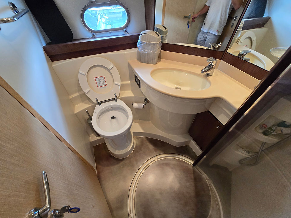 縮圖：Ferretti 551 (2008)