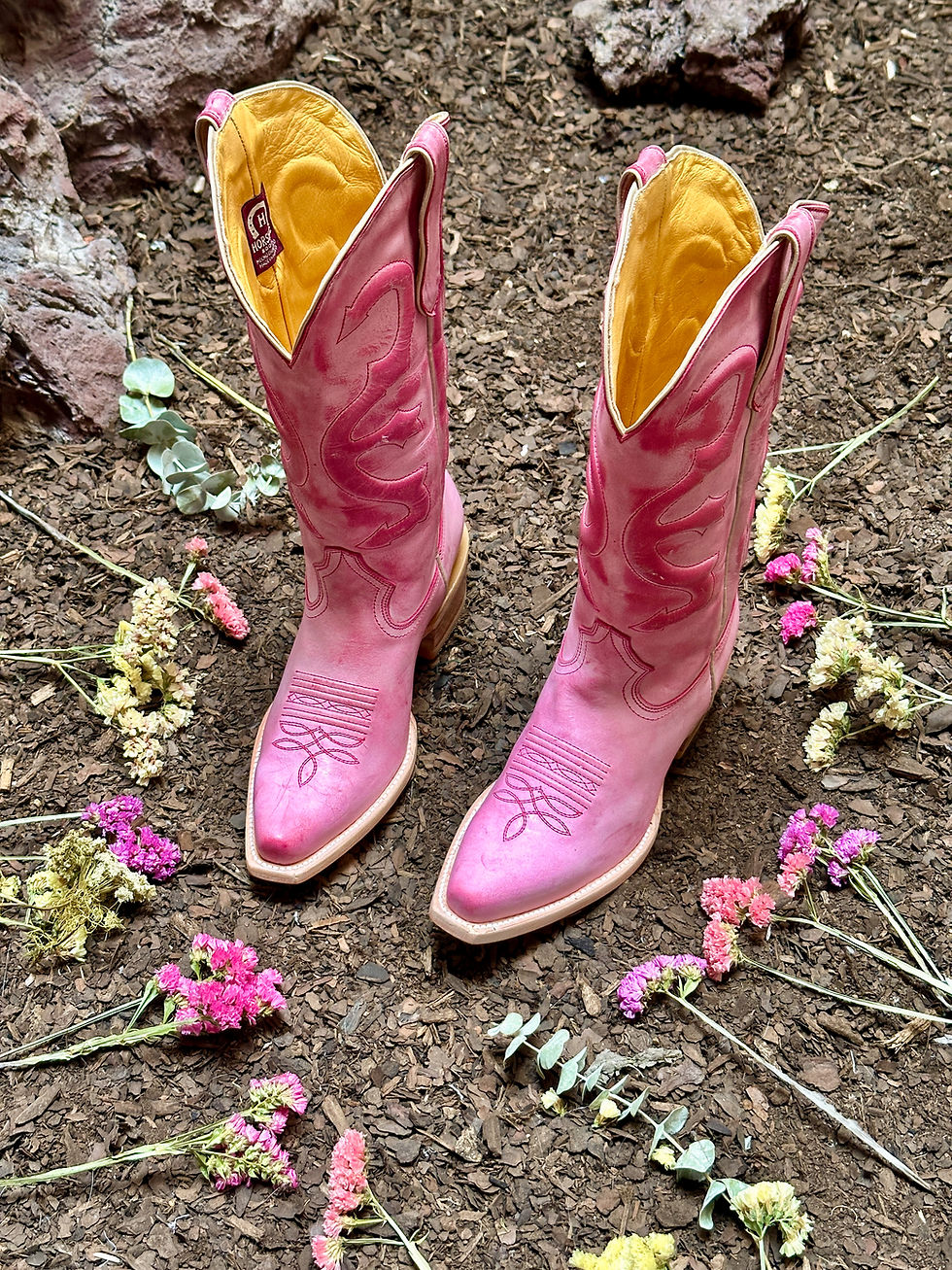Thumbnail: PINKY BOOTS