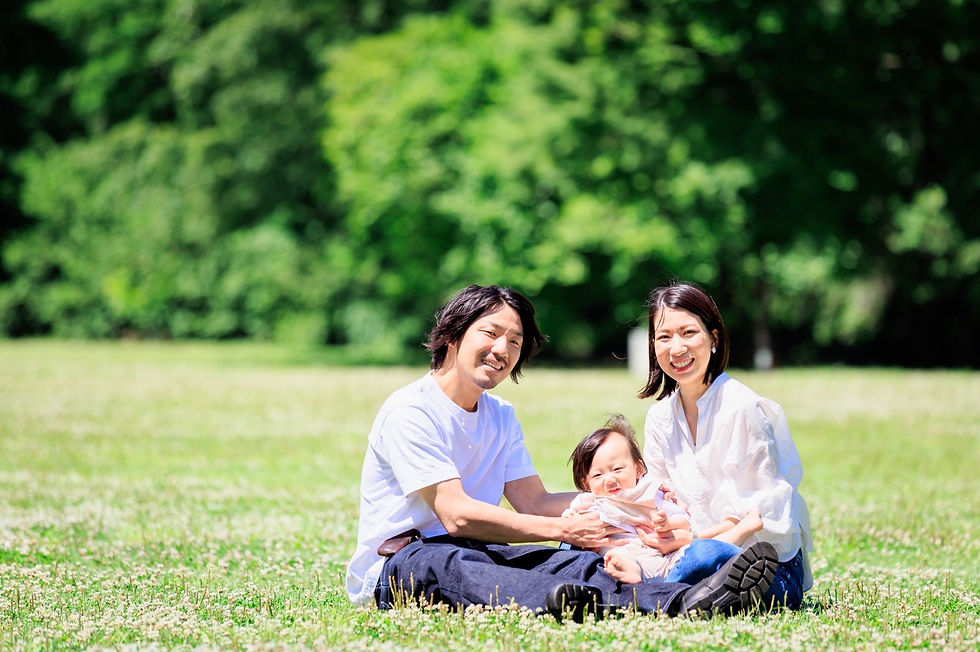 パティシエ、トラック運転手を経てダンサー、振付師になりプロカメラマン、デザイナーとして活動中。ウェディングや前撮り、家族写真、七五三、マタニティフォトなど記念日の撮影から、ダンスの発表会や舞台撮影、プロフィール写真、アー写、作品撮りまで人物撮影が得意。東京、横浜を中心に関東一円から全国どこへでも出張撮影をしています。 Photographer TETSUYA HANEDA カメラマン羽田哲也 神奈川県横浜市在住 出張撮影、出張カメラマン、お宮参り