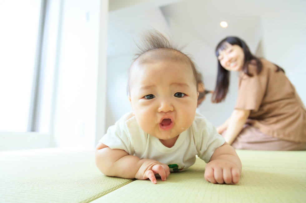 パティシエ、トラック運転手を経てダンサー、振付師になりプロカメラマン、デザイナーとして活動中。ウェディングや前撮り、家族写真、七五三、マタニティフォトなど記念日の撮影から、ダンスの発表会や舞台撮影、プロフィール写真、アー写、作品撮りまで人物撮影が得意。東京、横浜を中心に関東一円から全国どこへでも出張撮影をしています。 Photographer TETSUYA HANEDA カメラマン羽田哲也 宮崎県出身 神奈川県横浜市在住 出張撮影、出張カメラマン、お宮参り