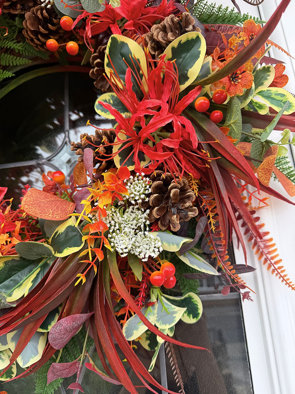 Thumbnail: Red Spider Lily Autumn Wreath – 60 cm