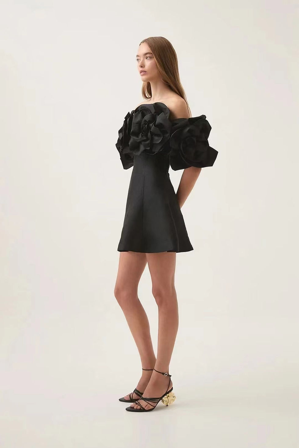 縮圖：Dress