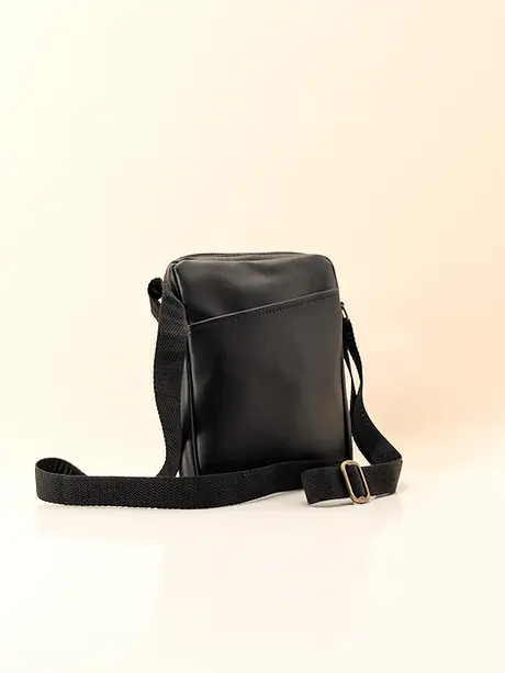 Lubay vegane Crossbody Tasche für herren, Modell Kain schwarz
