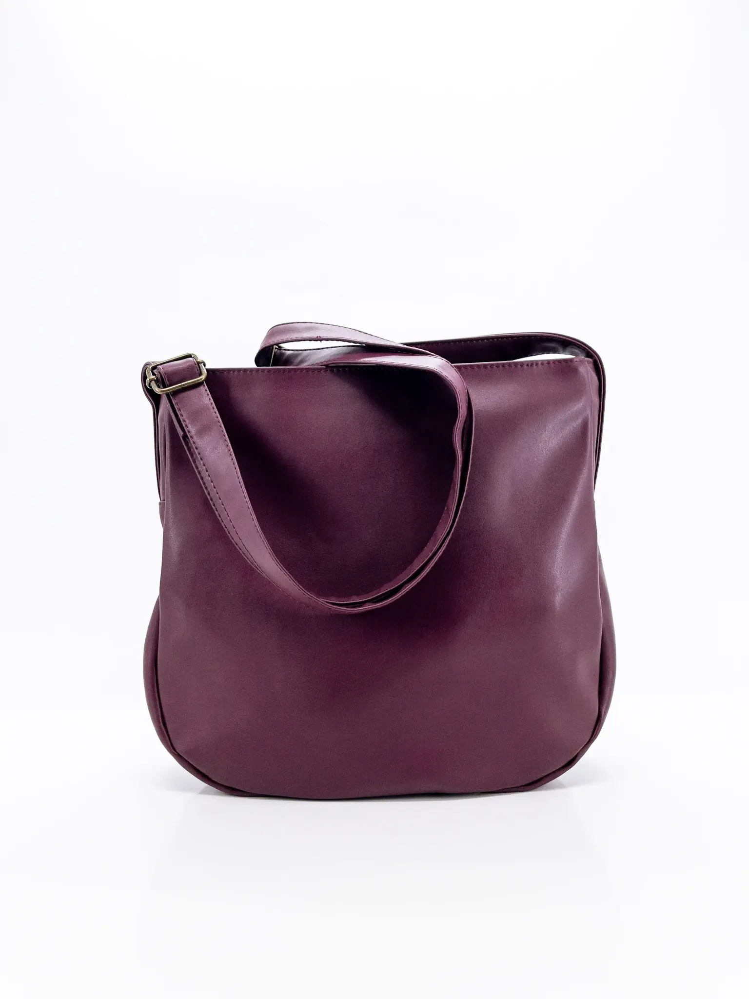 Sac vegan Monceau L Lubay en Grape Skin couleur vin, vu de face sur fond clair