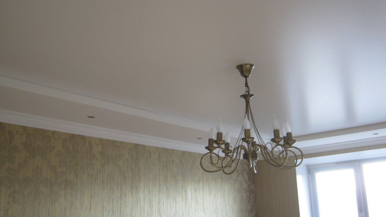 תקרה מתוחה בגימור פנינה\סאטן