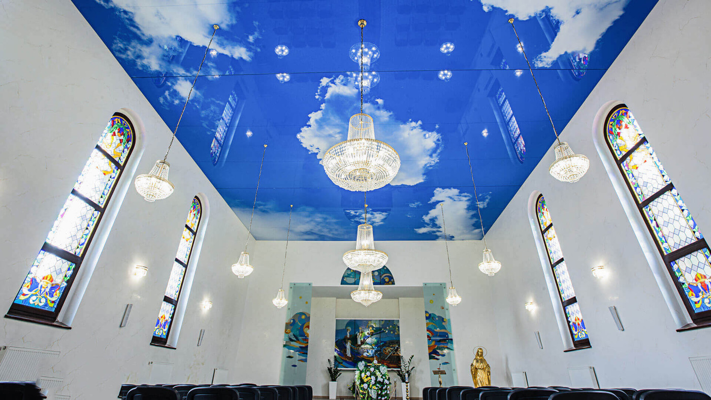 תקרה מתוחה שמיים