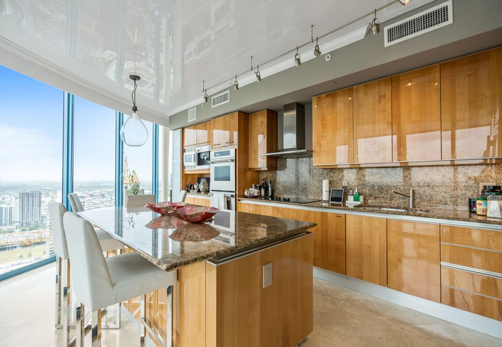 Натяжной потолок