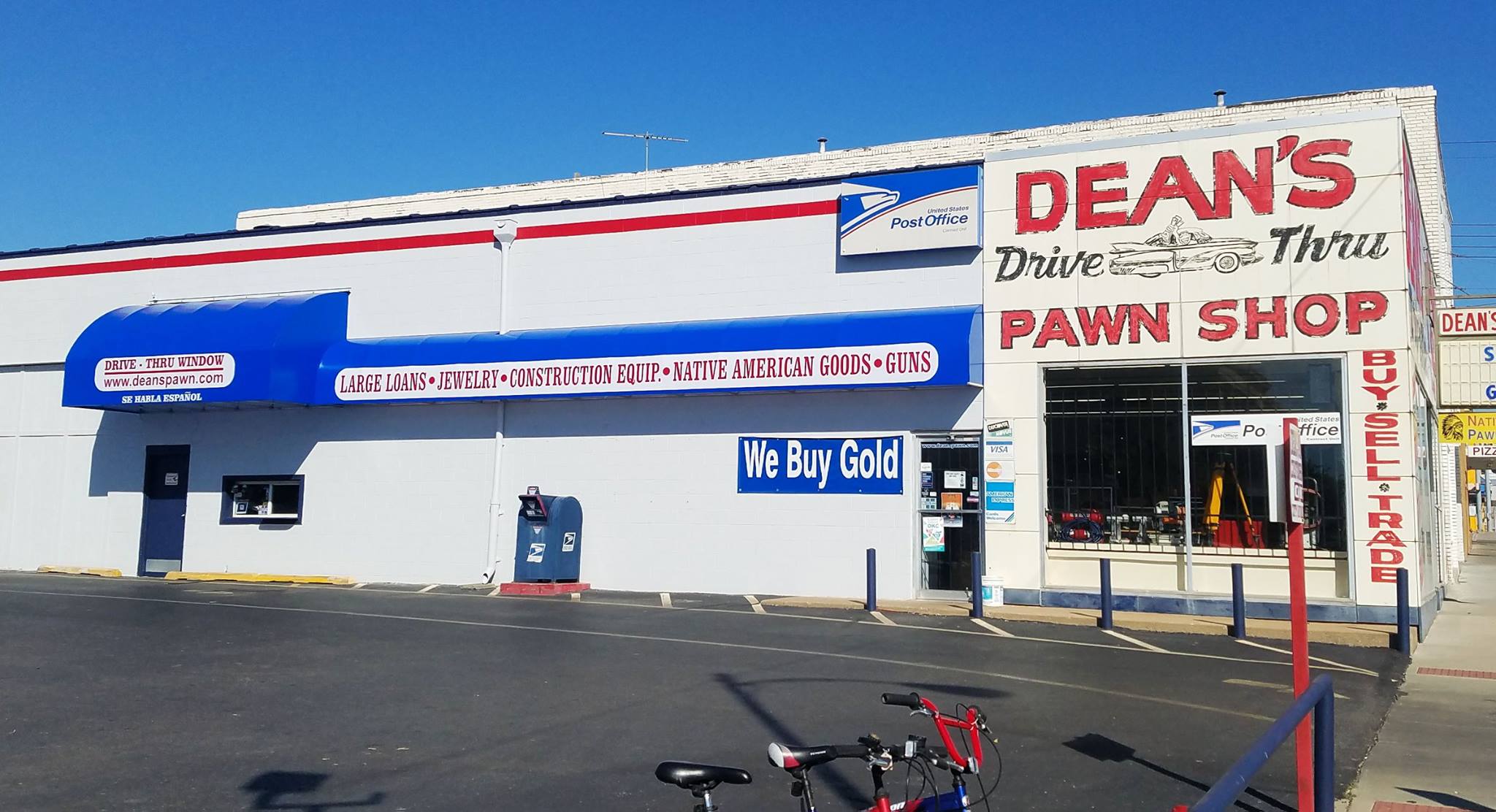 GALLERY United States Dean's DriveThru Pawn Shop