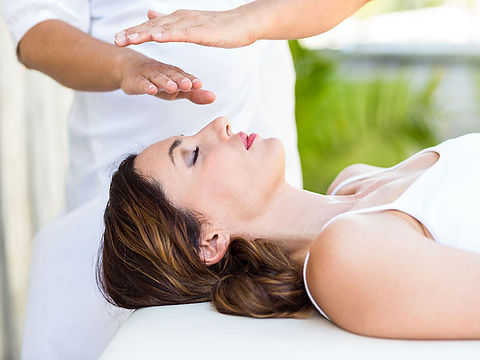 Reiki-Treatment-Energy-Healing.jpg