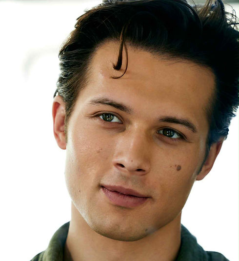 Leo headshot_edited.jpg