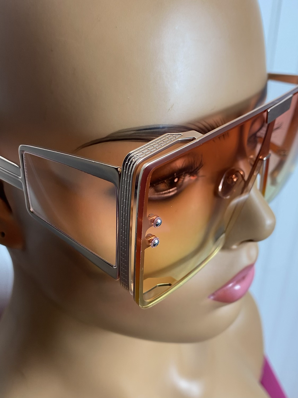 Thumbnail: “Picture Perfect” Sunglasses Orange/Yellow