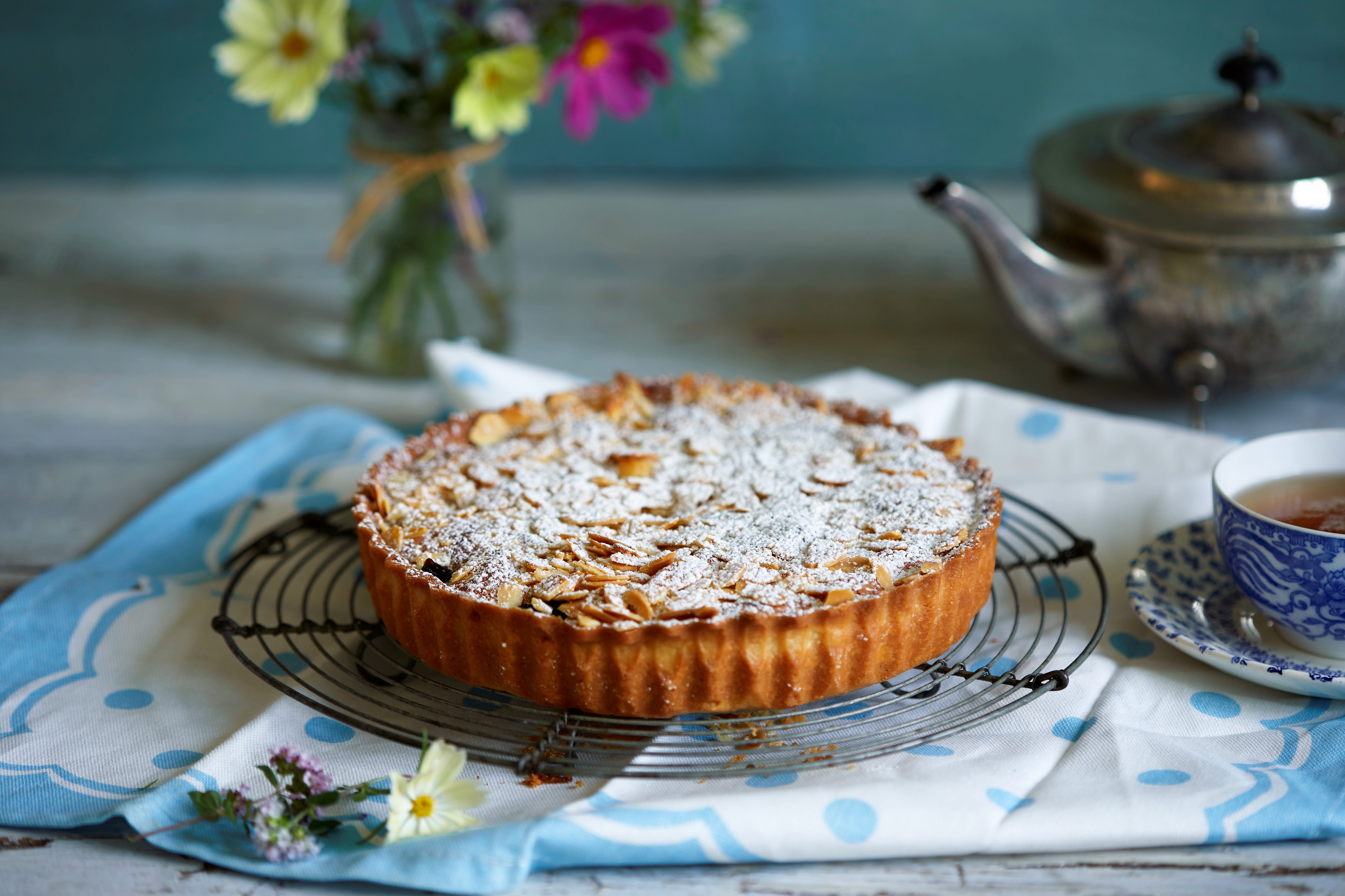 Apricot and Almond Tart