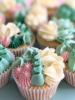 cupcake green.jpg