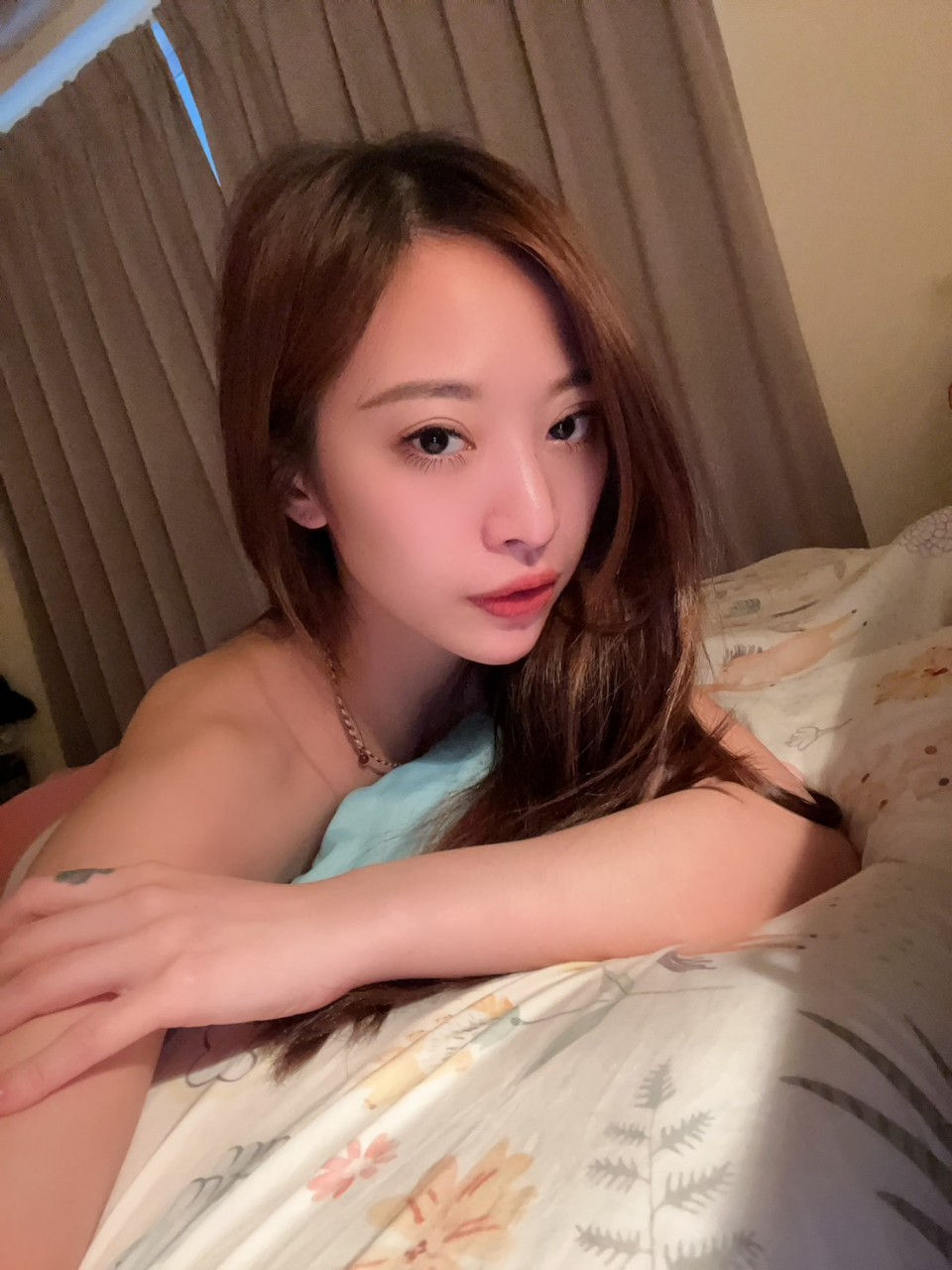LINE_ALBUM_咖啡色頭髮休閒照_240817_1