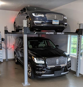 Lincolns_on_Wildfire_Car_Lifts.png