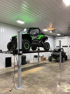 Wildfire Lifts WF9000XLT Storing a UTV.j