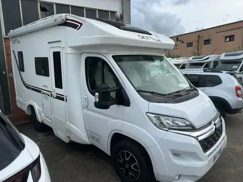 GiottiLine Privilege Siena 330 usato 2020 – vista esterna lato ingresso