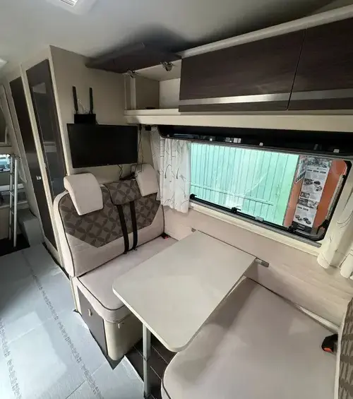 mansardato usato Rimor per famiglie con 6 posti omologati