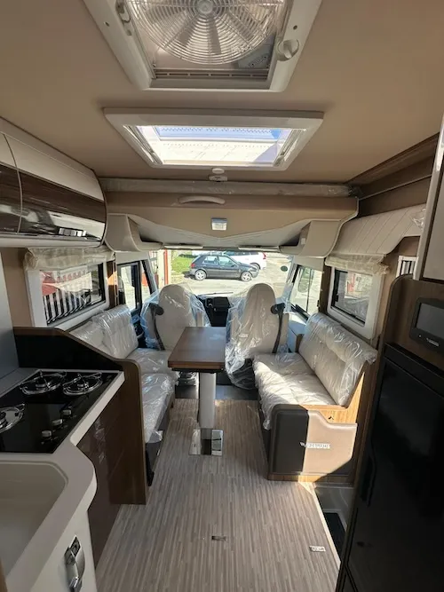 Motorhome mobilvetta 4 posti letto