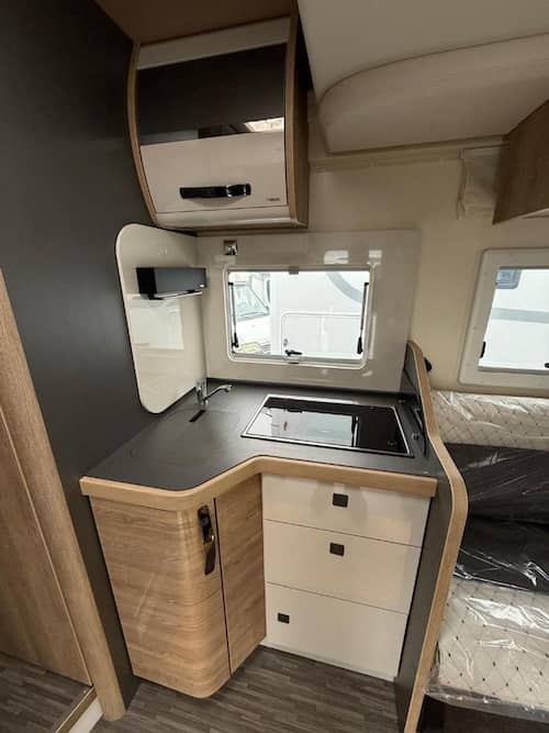 Offerta Mobilvetta Kea P90 senza permuta: prezzo promozionale e consegna immediata presso Tiberi Camper