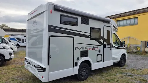 Camper McLouis Slim 331 stagione 2026 – vista esterna compatta da 5,99 metri