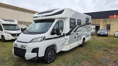 Camper McLouis MC4 379 nuovo in vendita vista esterna