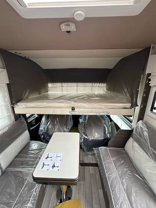 Motorhome con letto basculante in promo
