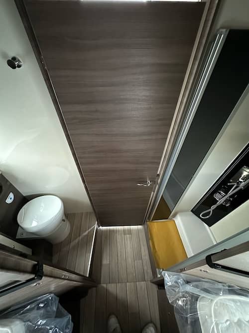 Motorhome con bagno e doccia separata roma