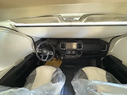 camper semintegrale mclouis